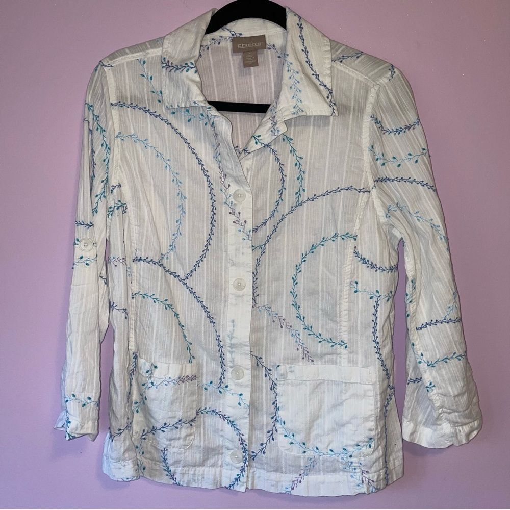 Chico's Size M Embroidered White Button Up Blouse Cotton Top